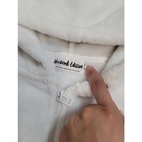 Weekend Edition women's white fleece sherpa zip up hoodie size small - Picture 2 of 3